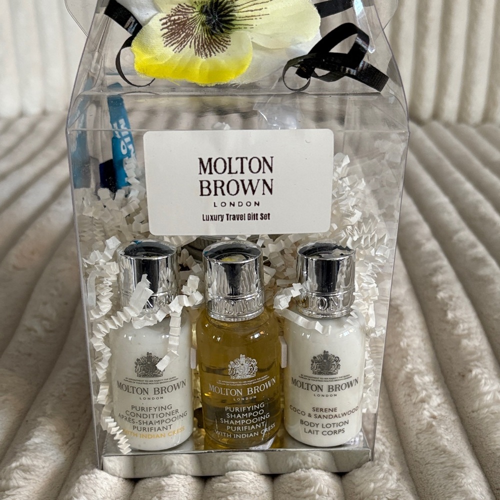 Molton Brown Travel Set - White and Gold
